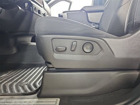 Used 2024 Chevrolet Silverado 1500 LT image 33