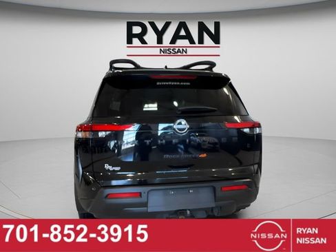 Certified 2023 Nissan Pathfinder Rock Creek image 4