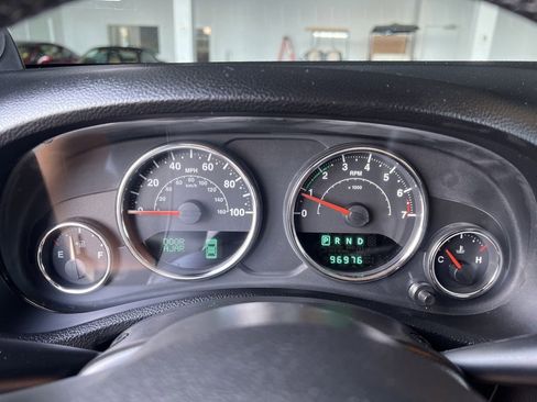 Used 2014 Jeep Wrangler Unlimited Sahara w/ Max Tow Package image 4