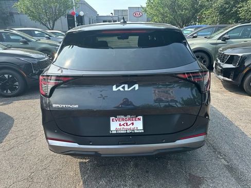 Used 2026 Kia Sportage LX w/ LX Convenience Package FWD image 5