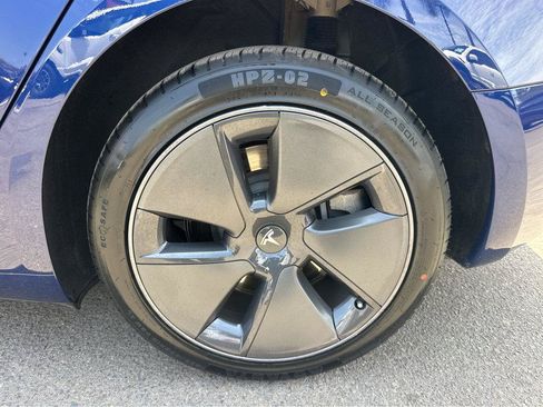 Used 2023 Tesla Model 3 Standard Range RWD image 14