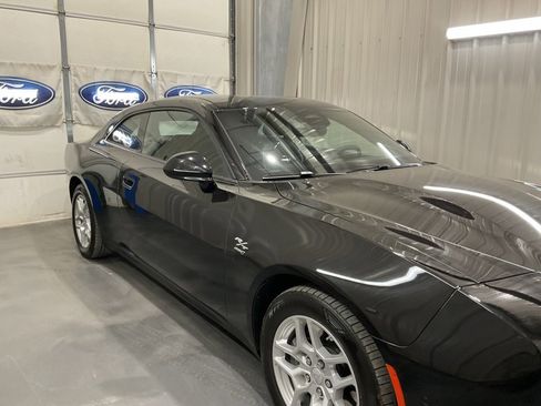 Used 2025 Dodge Charger R/T w/ Quick Order Package 25M R/T image 4