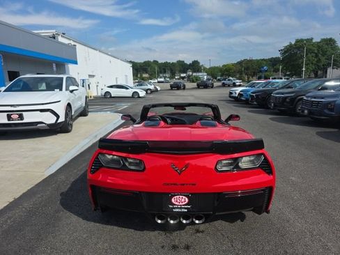 Used 2016 Chevrolet Corvette Z06 w/ 3LZ Preferred Equipment Group RWD image 3