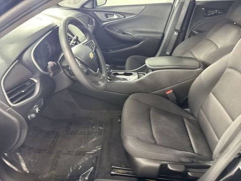 Used 2022 Chevrolet Malibu LS FWD image 4