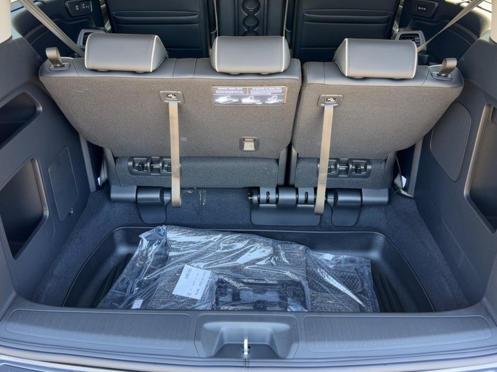 New 2027 Honda Odyssey Elite image 28