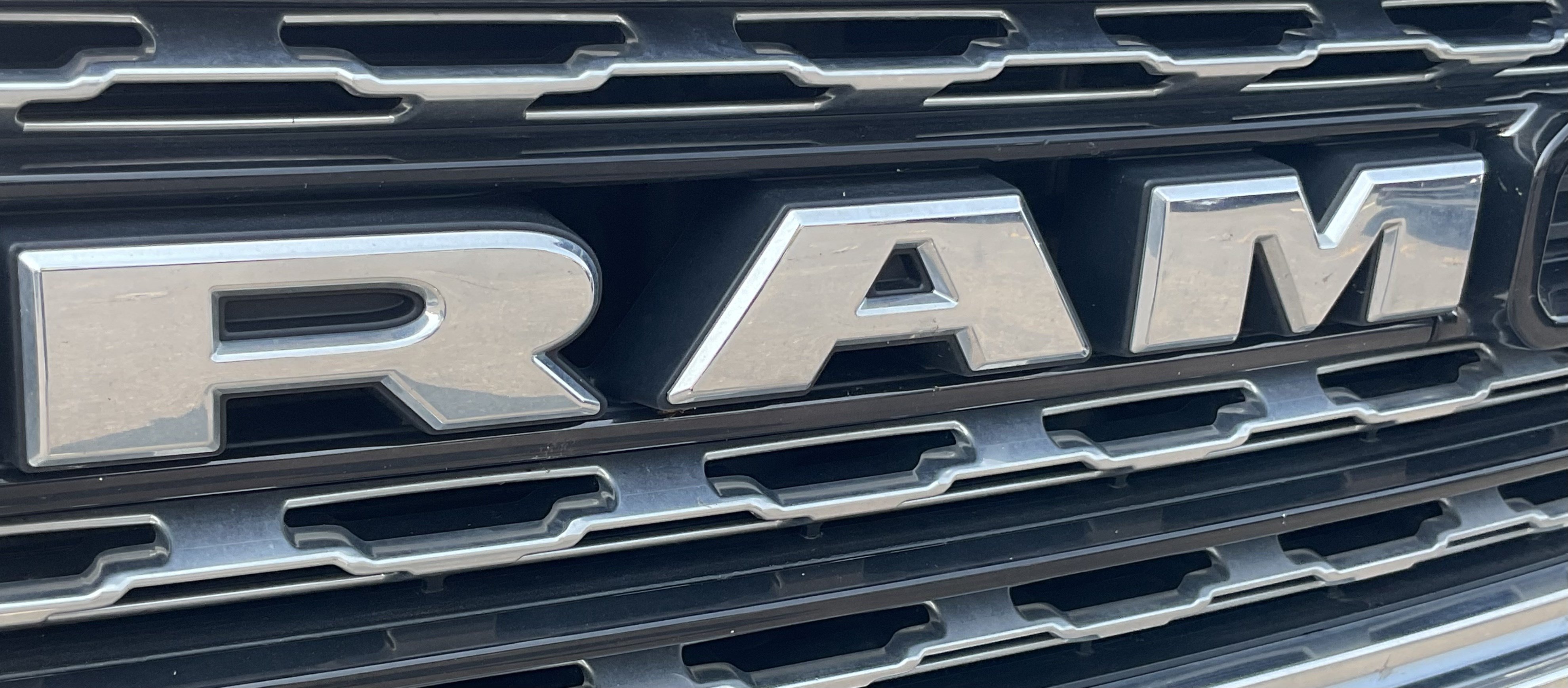 Used 2022 RAM 1500 Limited w/ Body-Colour Bumper Group AWD/4WD image 6