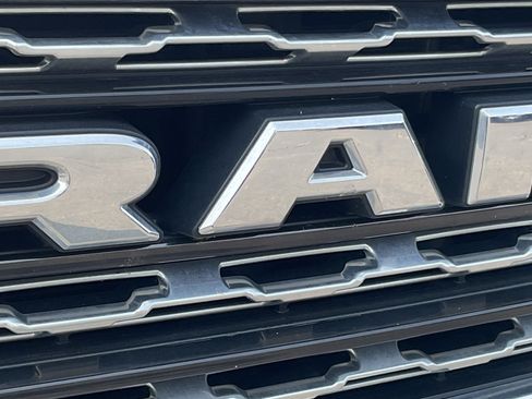 Used 2022 RAM 1500 Limited w/ Body-Colour Bumper Group AWD/4WD image 6