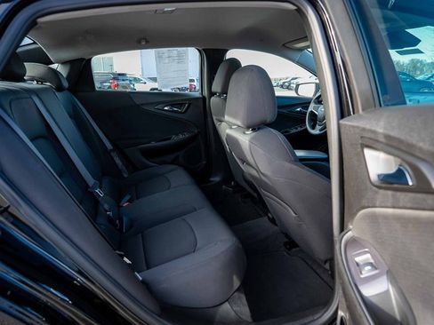 Used 2023 Chevrolet Malibu LS image 17