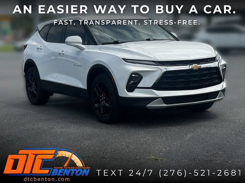 Used 2023 Chevrolet Blazer LT FWD image 1
