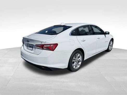 Used 2021 Chevrolet Malibu LT FWD image 10
