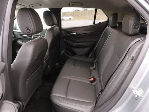 Used 2024 Buick Encore GX Sport Touring image 9