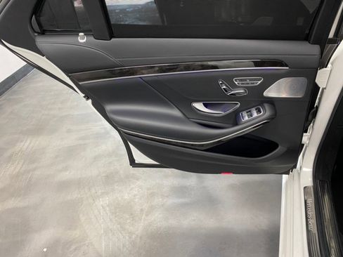 Used 2014 Mercedes-Benz S 550 Sedan image 46