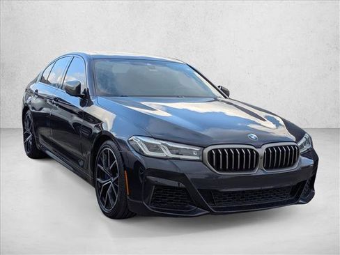 Used 2023 BMW M550i xDrive w/ Executive Package image 3