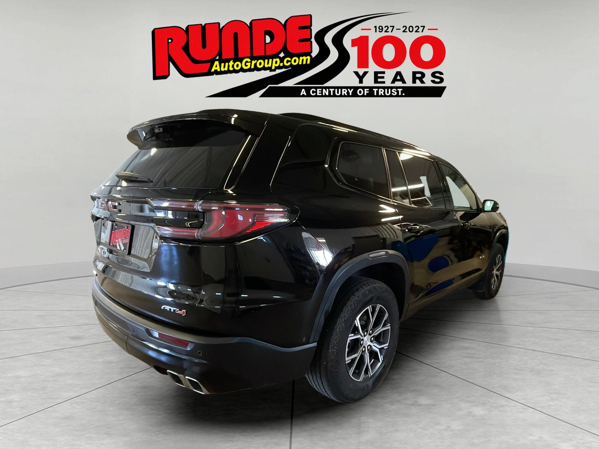 Used 2024 GMC Acadia AT4 w/ Super Cruise Package AWD/4WD image 5