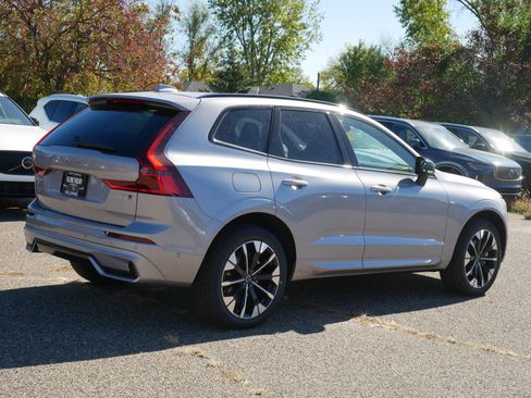 New 2026 Volvo XC60 B5 Plus w/ Climate Package image 3