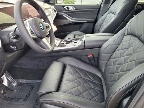 New 2026 BMW X5 xDrive40i w/ Executive Package image 16