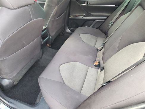Used 2022 Toyota Camry LE image 20
