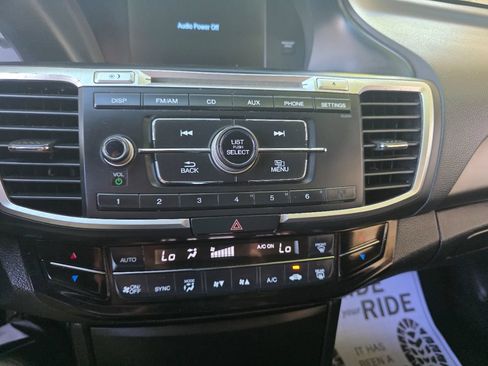 Used 2013 Honda Accord LX image 40