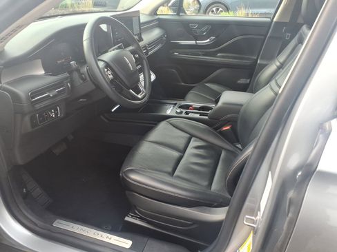 Used 2023 Lincoln Corsair Reserve AWD/4WD image 12