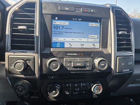 Used 2018 Ford F150 XLT w/ Equipment Group 302A Luxury image 10