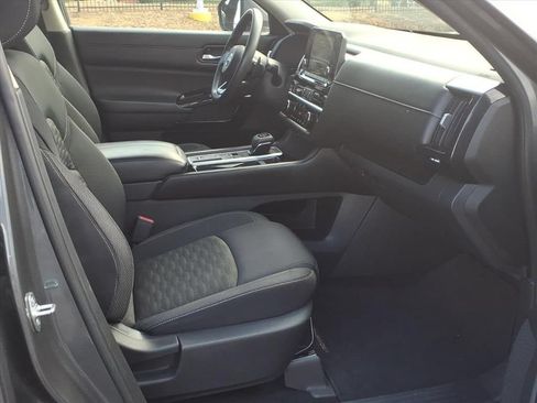 Used 2022 Nissan Pathfinder S FWD image 20