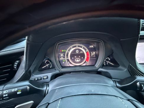 Used 2018 Lexus LS 500 w/ Interior Upgrade Package image 17