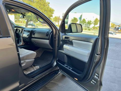 Used 2008 Toyota Sequoia SR5 RWD image 34