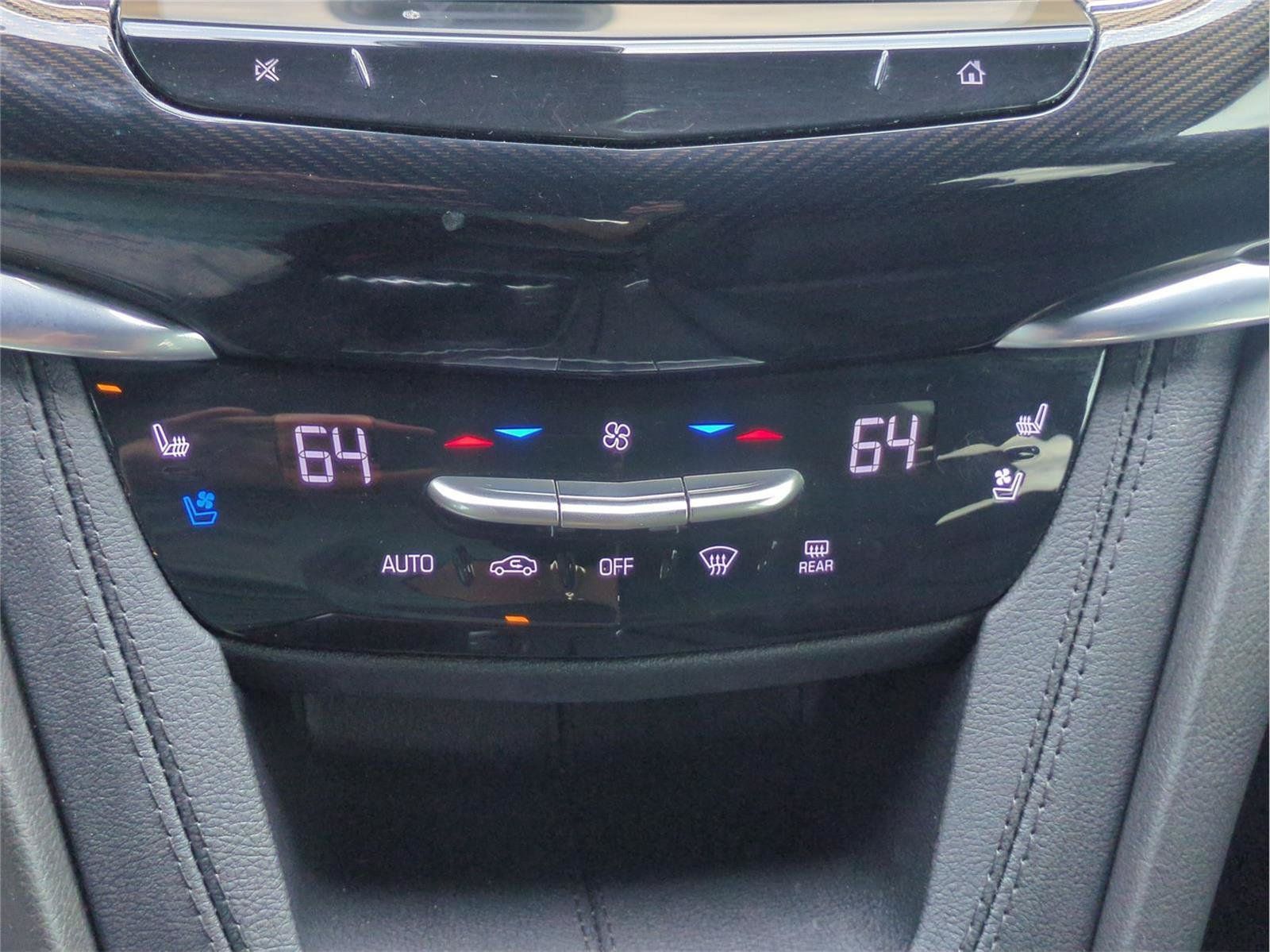 Used 2023 Cadillac XT6 Premium Luxury w/ Platinum Package AWD/4WD image 28