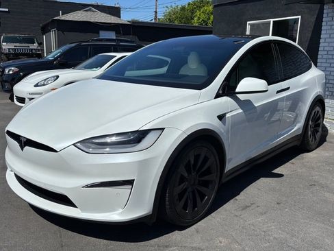Used 2022 Tesla Model X AWD/4WD image 14