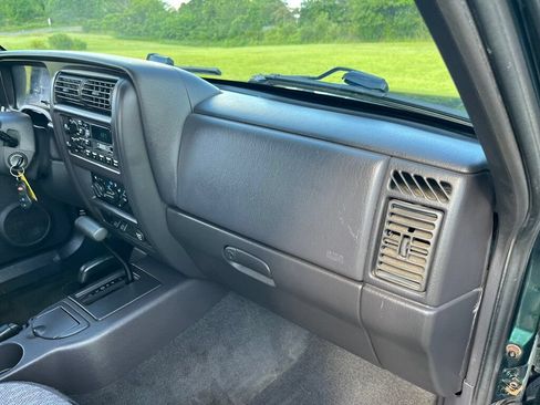 Used 2001 Jeep Cherokee Sport AWD/4WD image 52