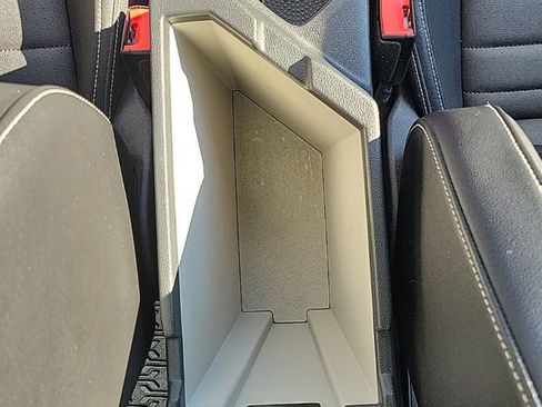 Certified 2022 Volkswagen Jetta SE image 44