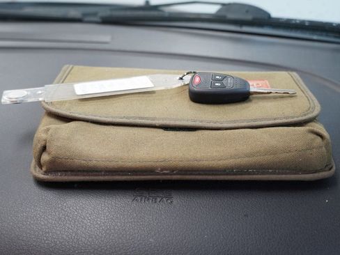 Used 2015 Jeep Compass 4WD image 37