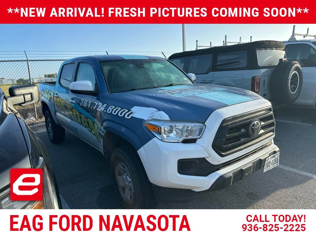 Used 2023 Toyota Tacoma SR AWD/4WD image 1