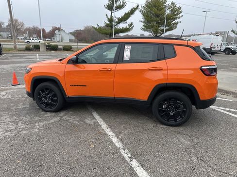 New 2026 Jeep Compass Latitude image 18
