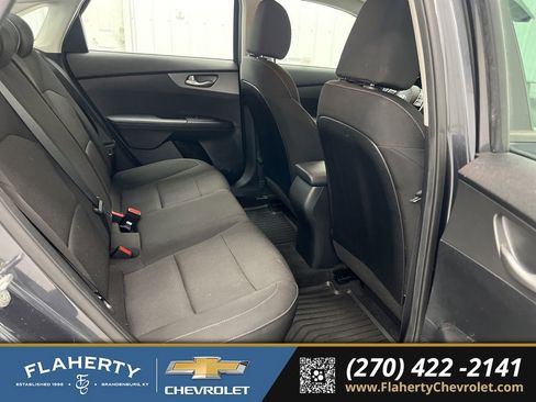 Used 2019 Kia Forte LXS image 13
