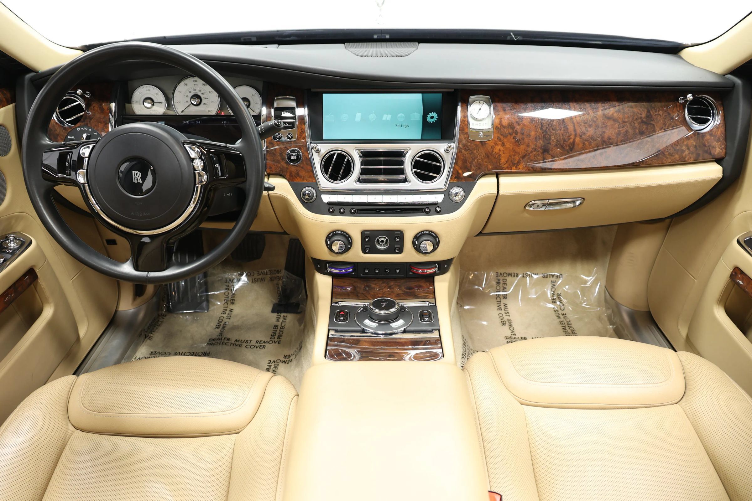 Used 2015 Rolls-Royce Ghost RWD image 50