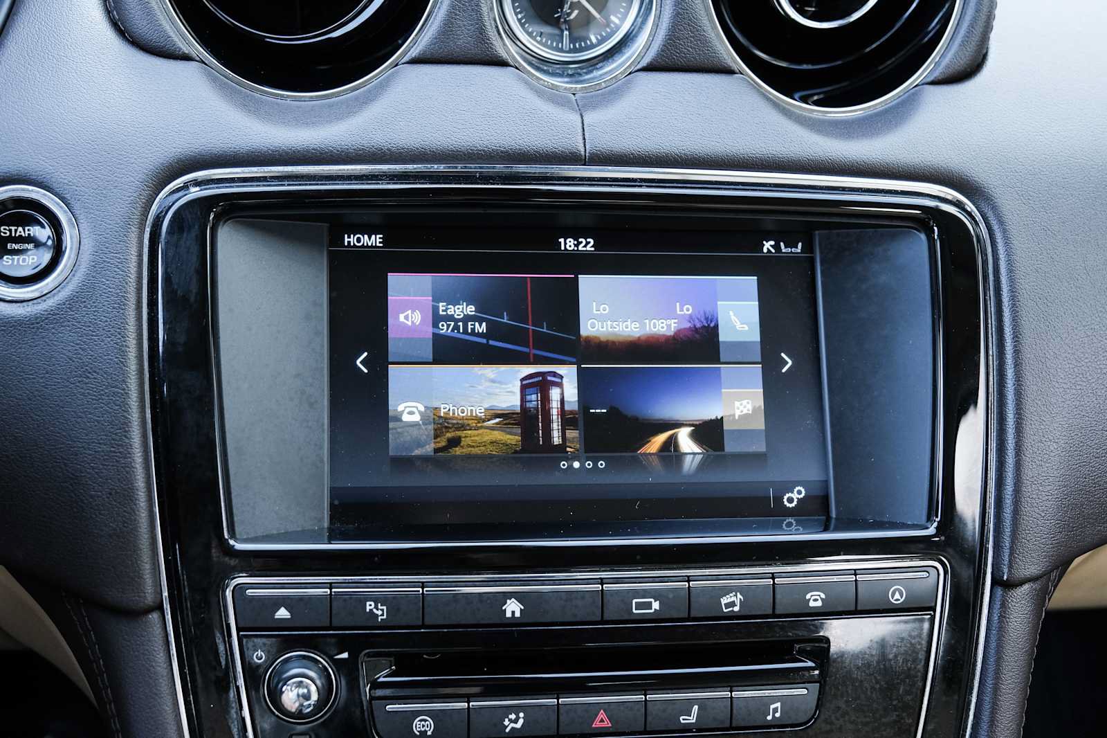 Used 2017 Jaguar XJ R-Sport RWD image 46