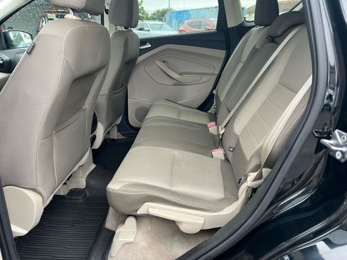 Used 2016 Ford Escape SE w/ Equipment Group 201A AWD/4WD image 16