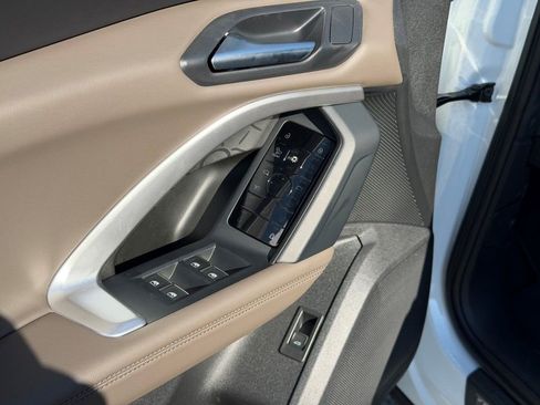 New 2025 Audi Q5 Premium Plus image 17