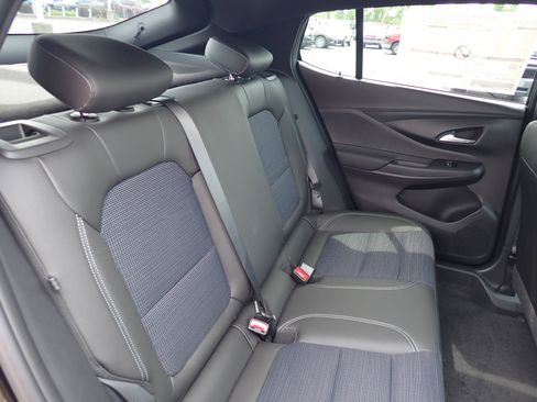 New 2025 Buick Envista Preferred image 12