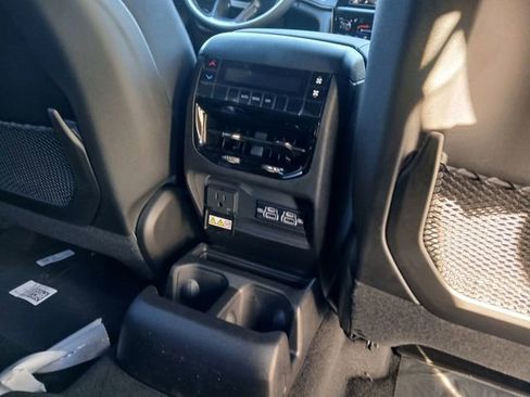 New 2025 Jeep Grand Cherokee L Laredo w/ Luxury Tech Group I AWD/4WD image 22