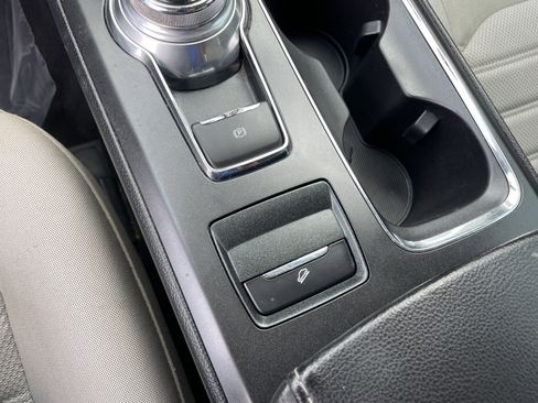 Used 2020 Ford Fusion S image 27