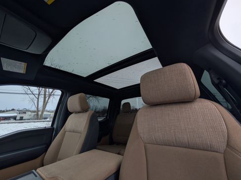 Used 2025 Ford F250 XLT w/ Black Appearance Package image 6