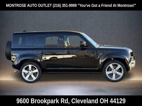 New 2025 Land Rover Defender 110 X-Dynamic SE image 7