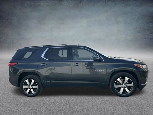 Used 2019 Chevrolet Traverse LT w/ LT Premium Package image 6