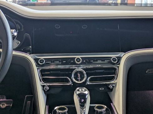 Used 2023 Bentley Flying Spur W12 image 13