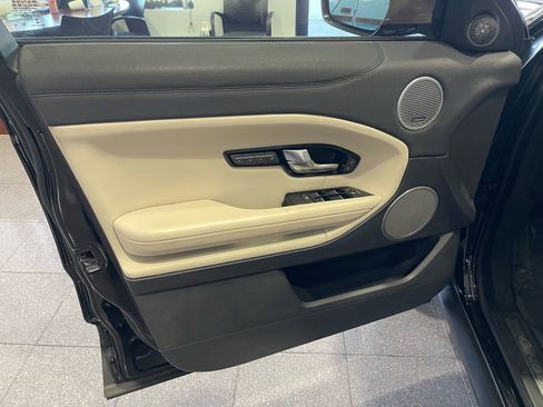Used 2017 Land Rover Range Rover Evoque HSE image 22