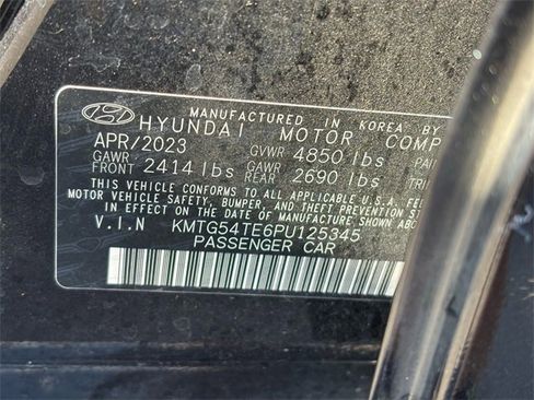 Used 2023 Genesis G70 3.3T w/ Sport Advanced Package image 24