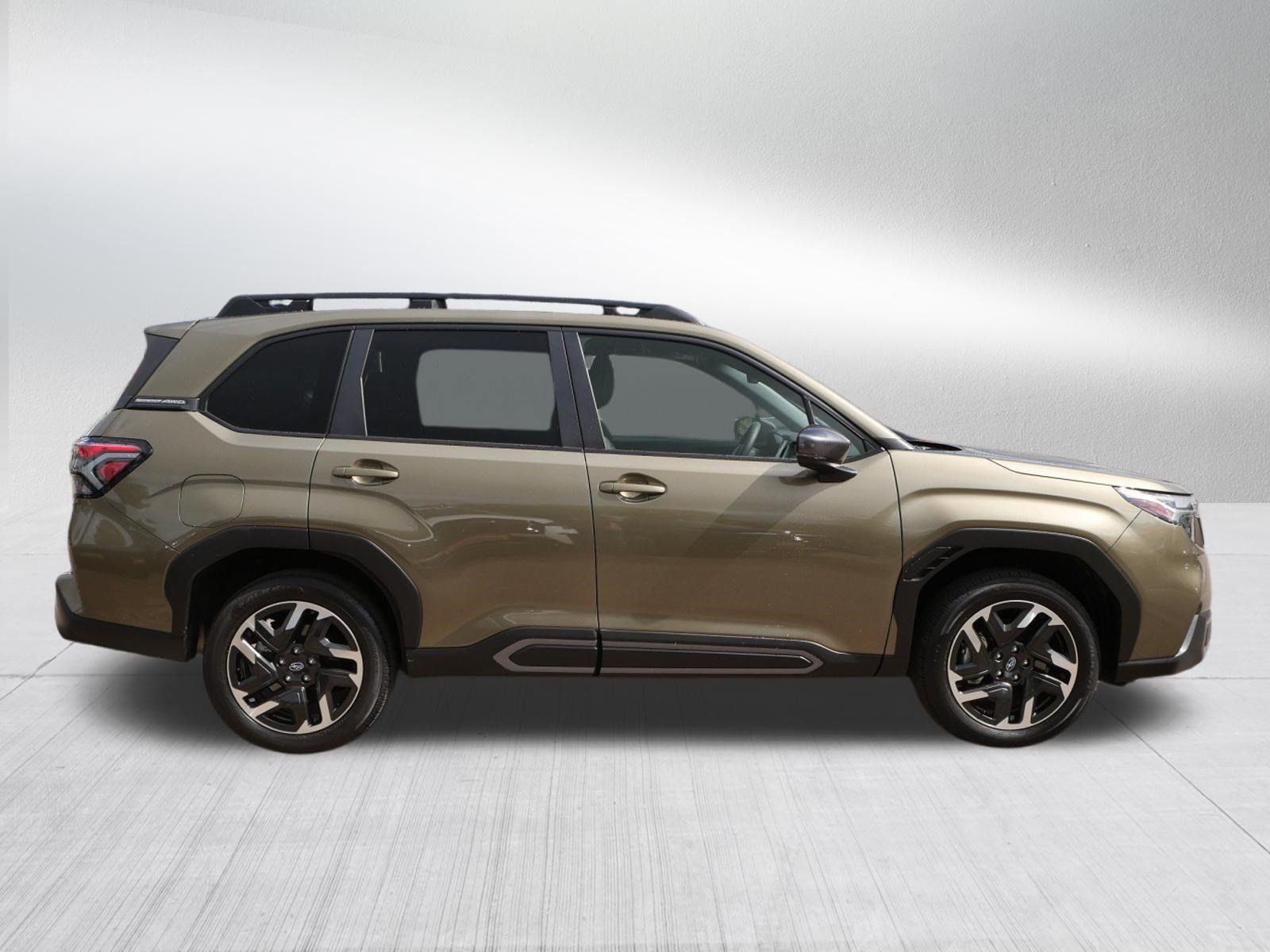Used 2025 Subaru Forester Limited AWD/4WD image 8