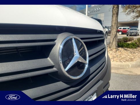 Used 2023 Mercedes-Benz Metris image 23